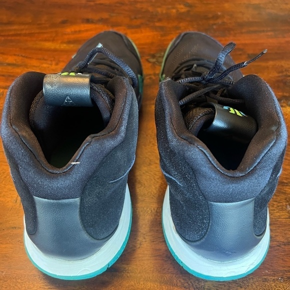 Nike Kyrie 4 Men US 12 943806-401 Dark Obsidian Blue Navy Basketball Shoes D7 - Picture 3 of 16